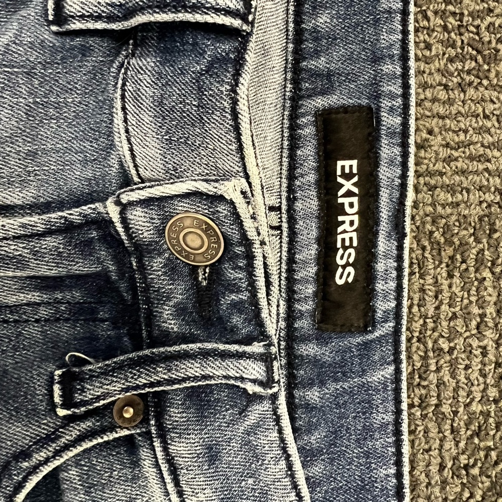 Express Slim Jeans with Distressed Detailing 30 - Picture 3 of 8